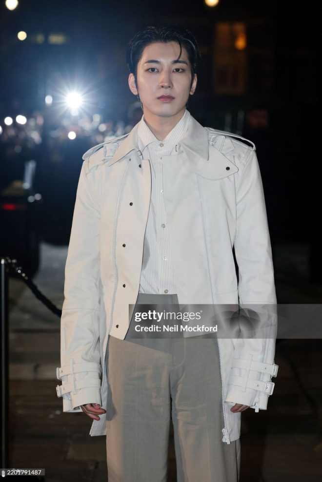 Wonwoo Sparks Outrage at Burberry Show: Fashion's New Frontier!