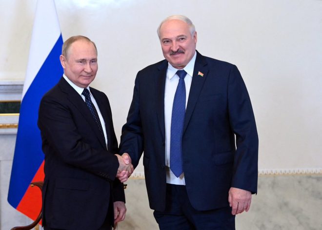 💥BREAKING: Lukashenko's Shocking Peace Summit with Putin, Zelensky, Trump!