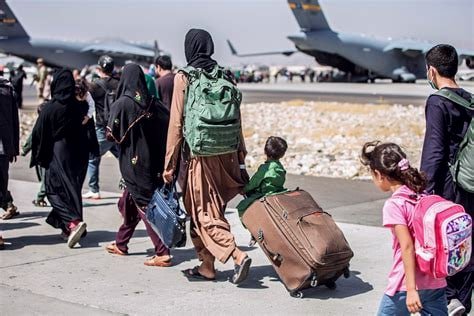 🚨BREAKING: Trump Administration Cancels Flights for Afghan Refugees!