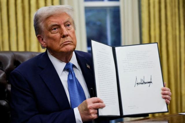 🚨 BREAKING: Trump to Shut Down 120 IRS Offices—Tax Chaos Ahead!
Do you support this?
Yes or No?
