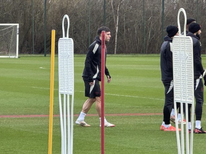 🚨 | BREAKING: Ugarte's Shocking Return to MUFC Training Sparks Outrage!