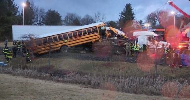 Bagpipe music group school bus crash injures 16 in Pennsylvania