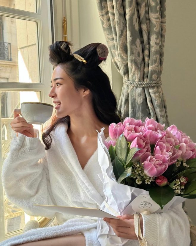 Breaking: Princess Diary Exposes LingOrm's Shocking Dior Move!
LingOrmFlyToDiorAW25
DiorAW25
Dior
Linglingkwong