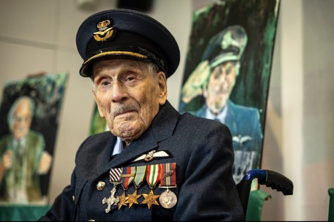 Death of Last Battle of Britain Pilot, Sir John "Paddy" Hemingway