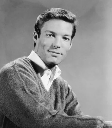 Death of Legend Richard Chamberlain: A Great Loss to Fans
