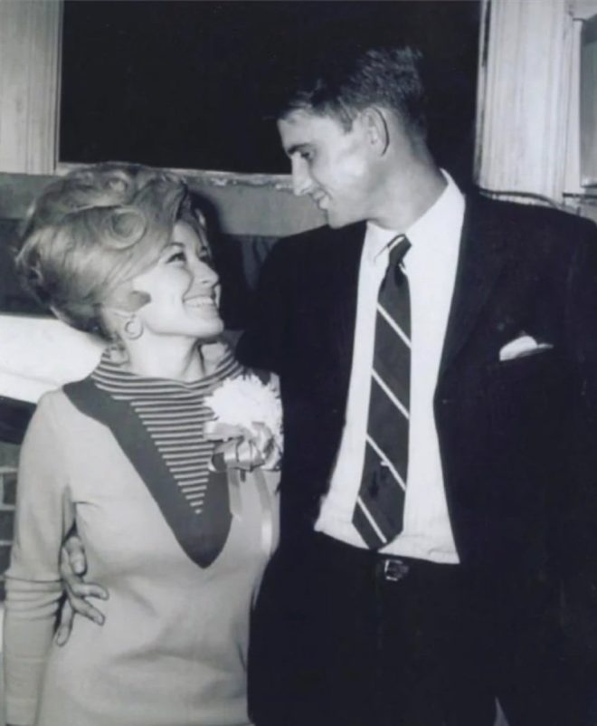 Dolly Parton's Husband Carl Dean Passes Away at Age 82