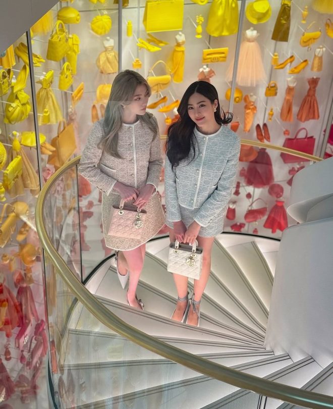 Everyone Shuts Up: LingOrm's Paris Dior Flight Sparks Outrage!