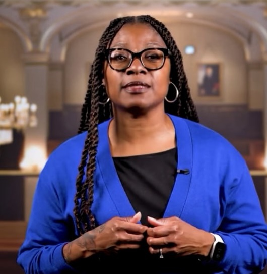 Illinois Rep Davis Proposes Bill for Mental Health Assaults on Police!