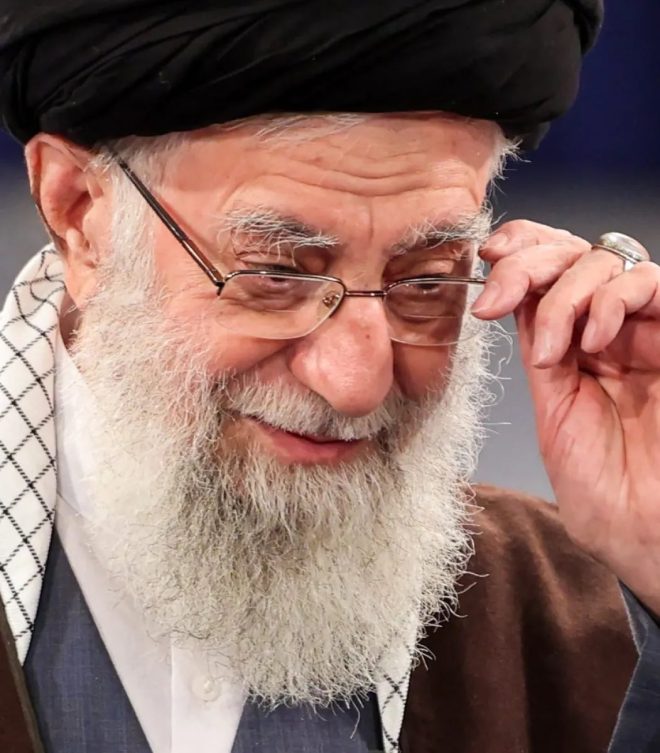 Iran's Khamenei: "We Never Start Conflicts, U.S. Beware!"