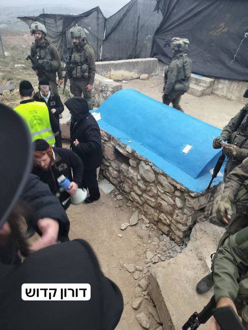 Israeli Settlers Storm Lebanese Tomb, Igniting Outrage and Tensions