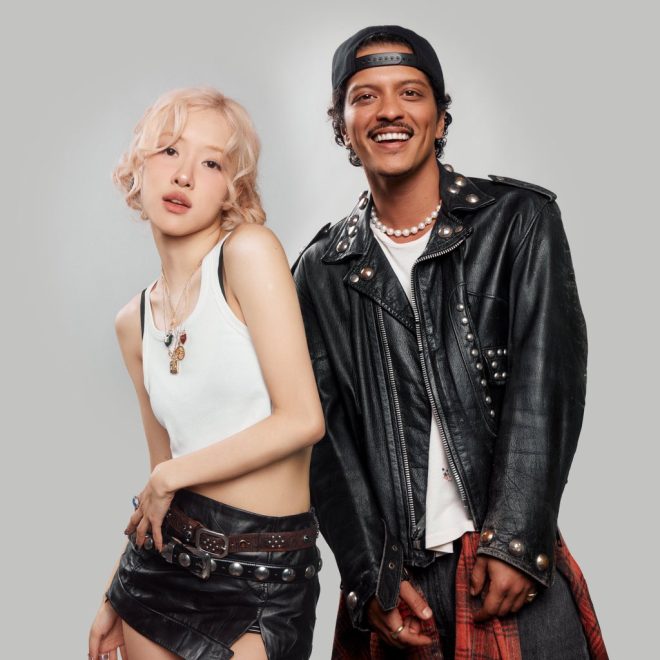 ROSÉ & Bruno Mars' "APT" Wins Controversial Song of the Year!