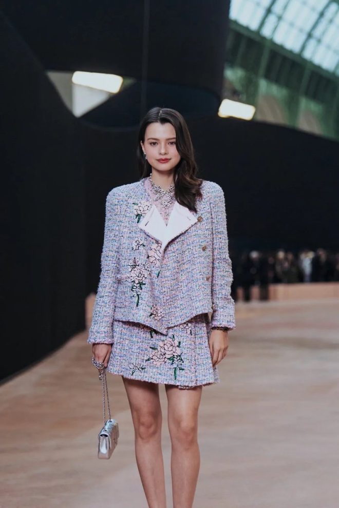 Rebecca's Chanel PFW25 Stuns: Is Thailand's Influence Overrated?
Becky Rebecca Joins Elite as Third Thai Chanel Ambassador!