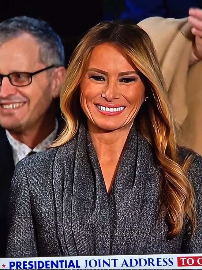 Republicans vs. Democrats: Last Night's Photos Spark Outrage!