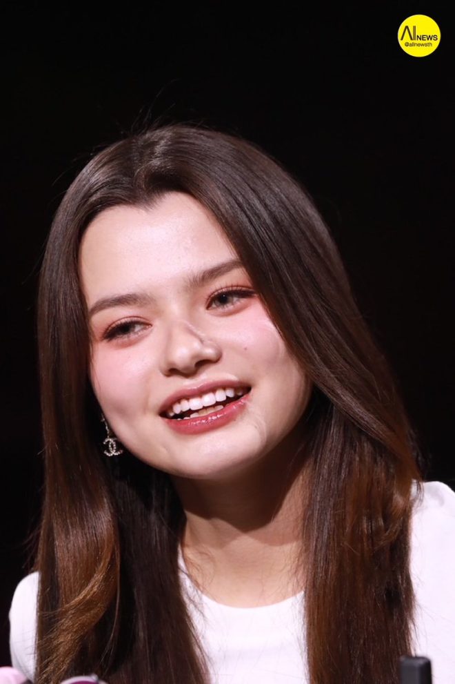 Scandal Alert: FreenBecky's Love Overload Fan Meeting in Bangkok Sparks Controversy!