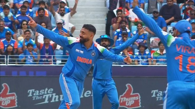 VARUN CHAKRAVARTHY SNAGS GLENN PHILLIPS: A Shocking Move! 🔥