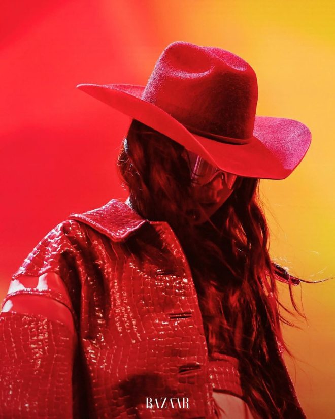 Breaking: JENNIE's Chart Domination Sparks Outrage Among Fans!