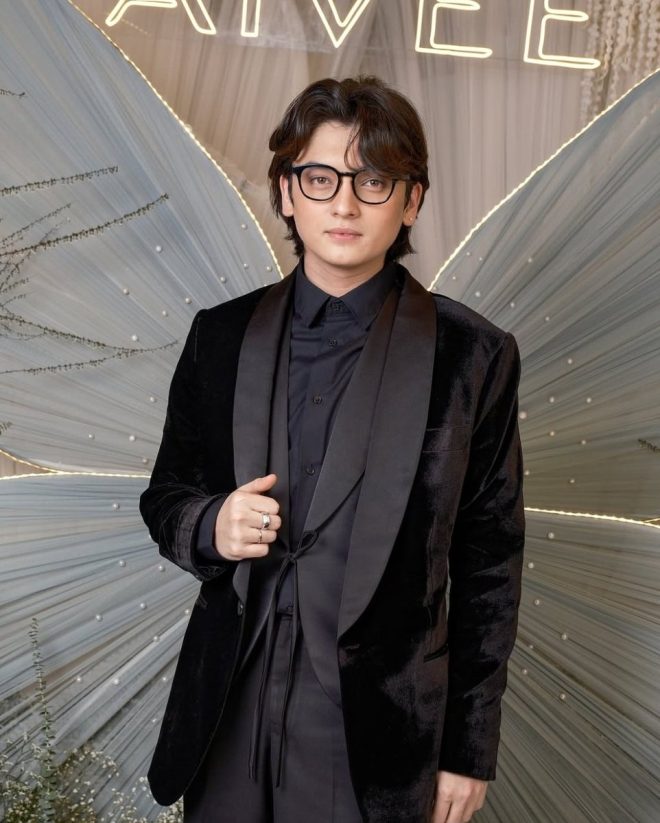 Breaking: Seth Joins A-List for AIVEE Clinic—Is It All Just PR?