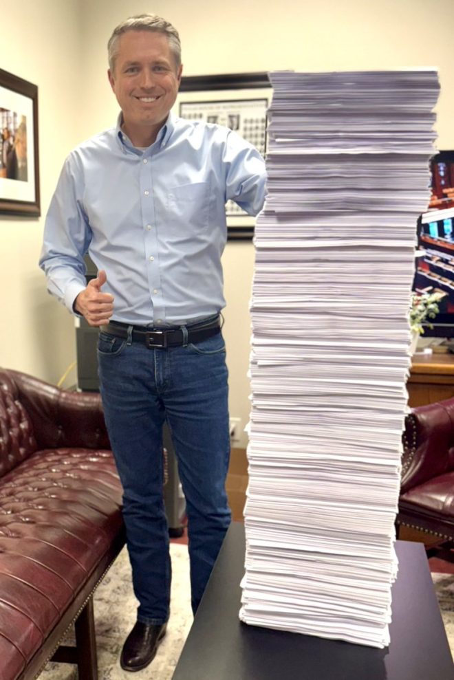 Breaking: Texas Lawmaker Demands Speaker Burrows' Removal!
11,000 Texans Rally Against Government Betrayal!