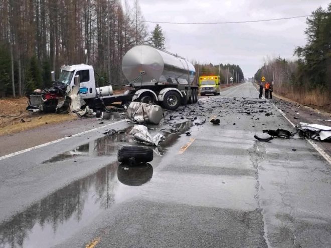 Death in Fatal Head-On Collision in Sainte-Marie-de-Blandford