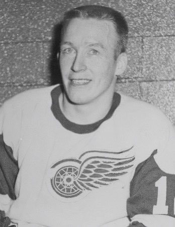 Death of Hockey Legend Alex Faulkner: A True Newfoundland Icon