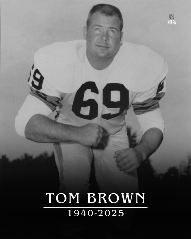 Death of Two-Time Super Bowl Champ Tom Brown: A Heartfelt Farewell
Today, we mourn the loss of former player Tom Brown
His brothers and union send love and comfort to all loved ones