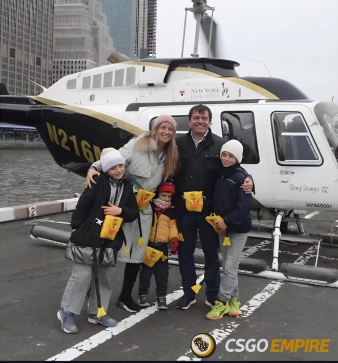 Last Family Photos Before Siemens CEO's Tragic NYC Helicopter Crash
Heartbreaking Images Surface: What Went Wrong Before Disaster?