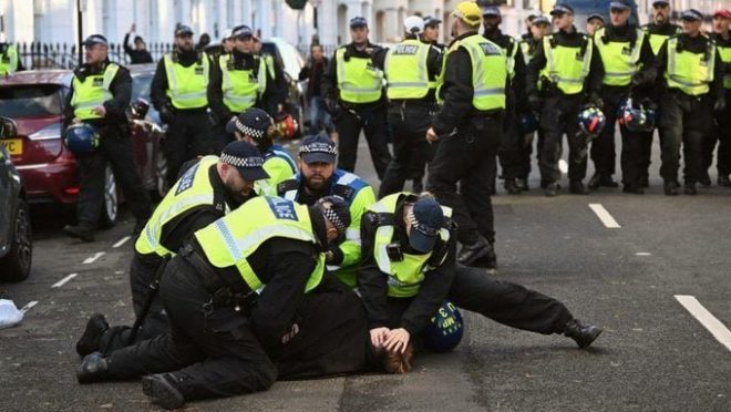 London Police Chef Threatens Arrest of Americans for Posts!