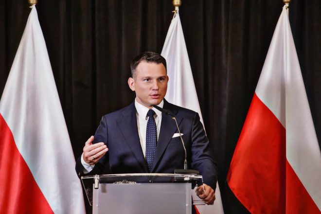 Polish Candidate Sparks Outrage with Call to Ban Muslim Immigration
