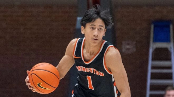 Princeton's Xaivian Lee Shocks All by Choosing Florida Over Rivals!