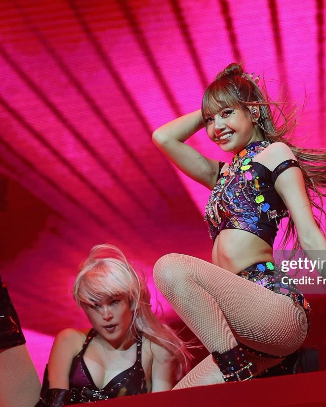 Shiori Sparks Controversy with Lisa's Coachella Praise!