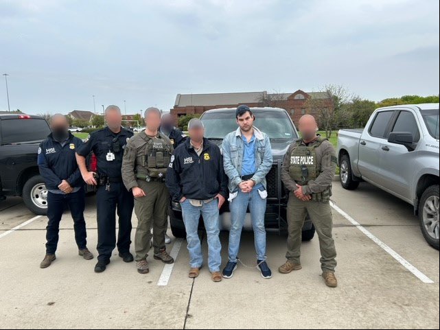 Texas Man Cries in Court After Threatening ICE Agents