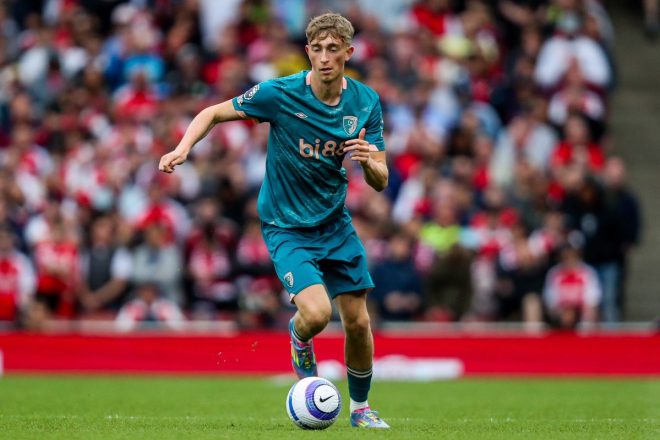 Arsenal vs. Liverpool: Who Will Snatch Dean Huijsen First? 🚨