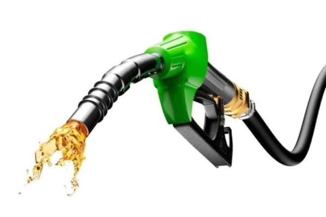 BREAKING: Dangote Refinery Shocks Market with N825/Litre Petrol Price Cut!