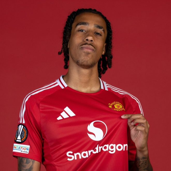 🚨 BREAKING: Is Leny Yoro the Future Star Man United Needs? mufc — Leny Yoro debut for Manchester United, Manchester United lineup news, breaking football news 2025
