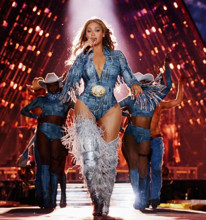 Beyoncé’s Chicago Windfall: $42.5M Sparks Controversy in Music! — Beyoncé Chicago concert revenue, highest grossing female tours, sold out shows 2025