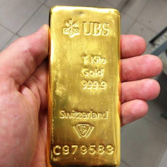 Breaking: Bitcoin Surpasses Gold in Value—A New Era Begins? — Bitcoin vs Gold value comparison, current Bitcoin price vs Gold price, Bitcoin and Gold investment trends 2025
