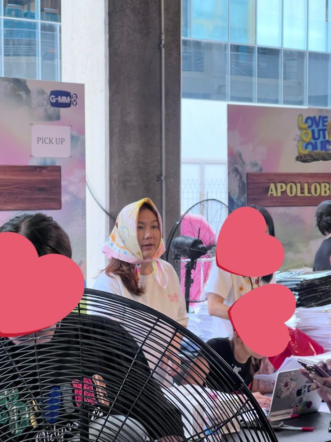 Breaking: GEMFOT's Adorable Seller Sparks Love & Controversy!
LOLFanFest2025D1
FateAndDestiny
Numone_official
Fourthnattawat — cute seller, love in the air, fan fest 2025
