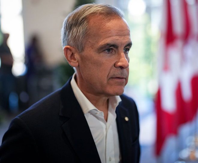 Canada's Looming Recession: 100,000 Jobs at Risk! What’s Next? — Economic downturn Canada 2025, job loss forecast Canada, recession impact on employment