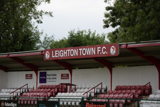 Death of LTFC Legend Dave Pearson: A Passionate Centre Forward
