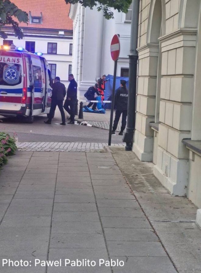 Decapitation Horror: Axe Attack at University of Warsaw!