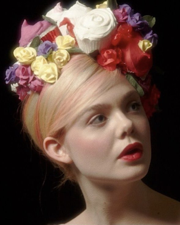 "Elle Fanning stirs controversy as Effie Trinket in 'THE HUNGER GAMES: SUNRISE ON THE REAPING' - fans divided!" — Elle Fanning Effie Trinket, Hunger Games Sunrise Cast, Actress Elle Fanning Sunrise Reaping
