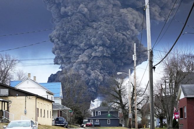 Feds Ignored Toxic Warnings in East Palestine—Burned Chemicals Anyway! — East Palestine toxic spill investigation, federal cover-up environmental disaster, cancer cluster risk assessment 2025