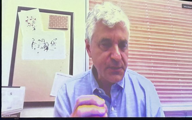 Harvard Professor Calls Mexico's Regime "Soft Authoritarianism" — autoritarismo competitivo México, Steve Levitsky conferencia UC San Diego, cómo mueren las democracias 2025