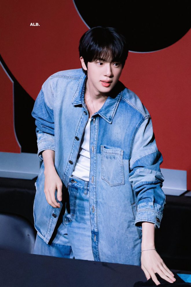 Jin's NYC Fan Event Sparks Controversy: Love It or Leave It? — 하이석진 팬미팅, 뉴욕 BTS 이벤트, 진 팬사인회 2025
