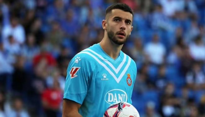 Joan García Shocks Football World: No Loan, Only Starting Role! — Joan García transfer news, Barcelona goalkeeper rumors, starting goalkeeper aspirations 2025