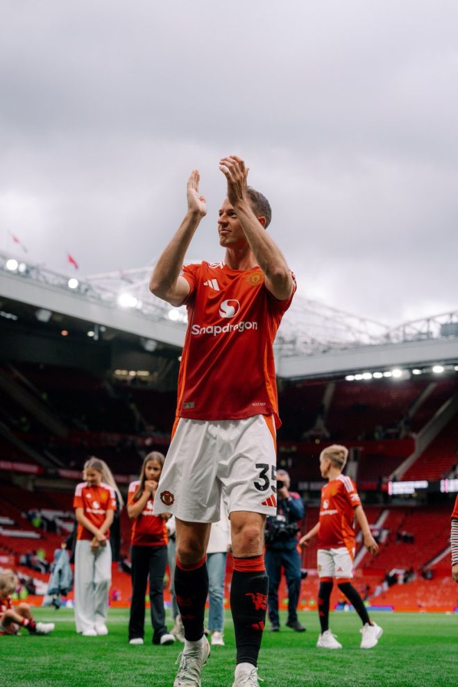 Jonny Evans Returns: A Controversial Decision for Manchester United? — Jonny Evans Manchester United legend, Red Devils icon, Manchester United player tribute