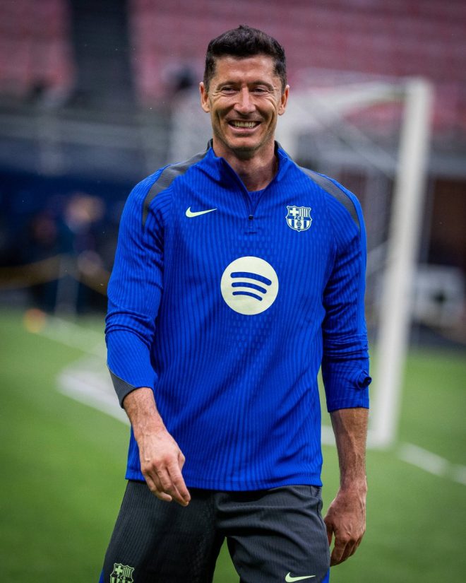 🚨 Lewandowski Demands Start Against Inter Milan: A Shocking Move! fcblive
