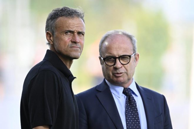 Luis Enrique's Shocking Loyalty: PSG Over Man United Rumors!