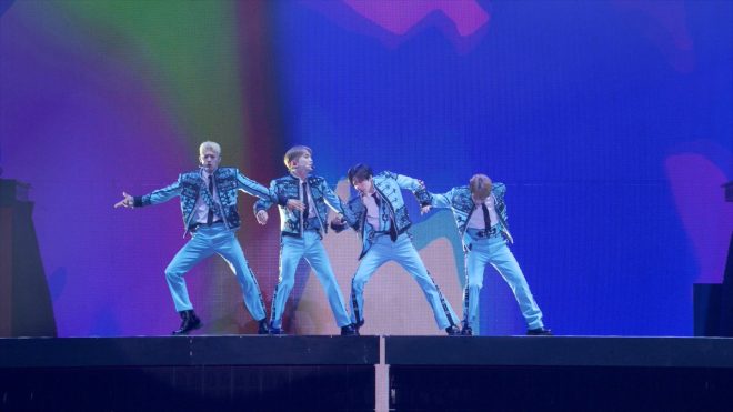 SHINee's 'Poet | Artist' Video Sparks Heated Debate Among Fans! — SHINee Live Performances, 샤이니 New Album 2025, SHINee Concert Highlights