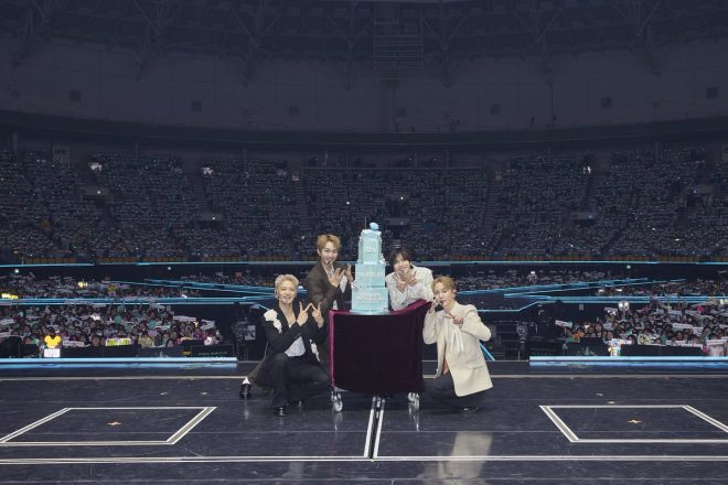 SHINee's Shocking Day3 Performance Leaves Fans Divided! — SHINee concert experience, E.S.S.A.Y event highlights, K-pop fan engagement 2025